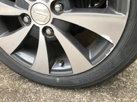 タイヤホイール前