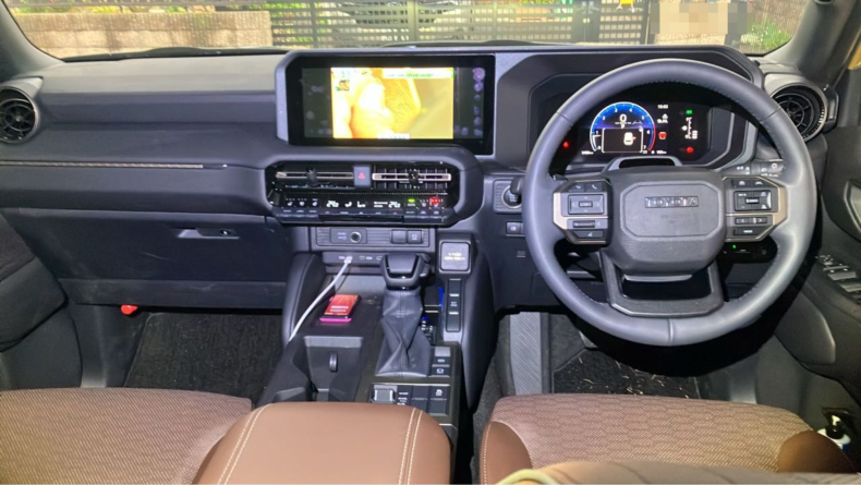 内装インパネ全体