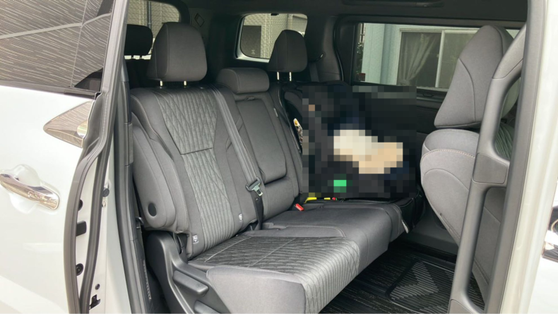 内装後方シート