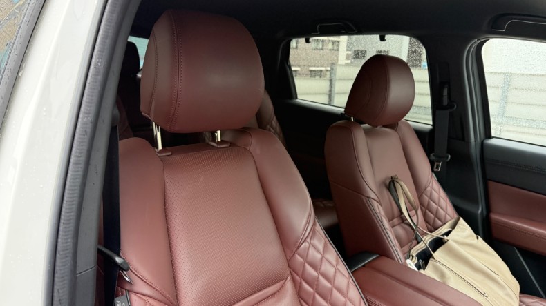 内装前方シート