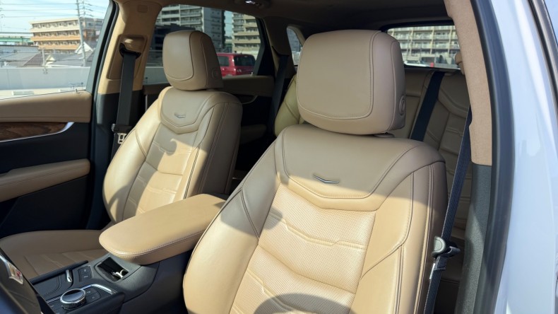 内装前方シート