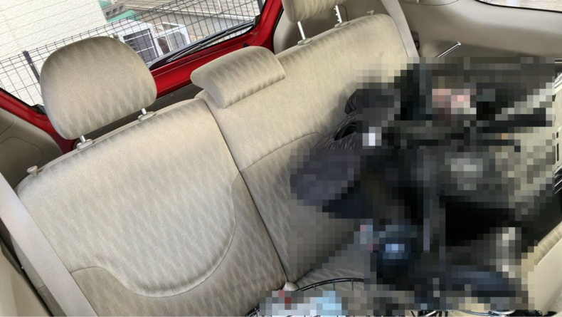 内装後方シート