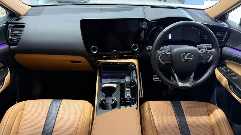 内装インパネ全体