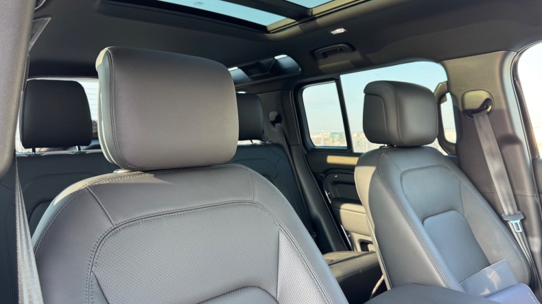 内装前方シート