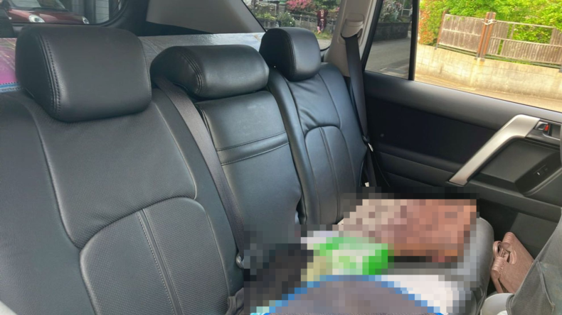 内装後方シート