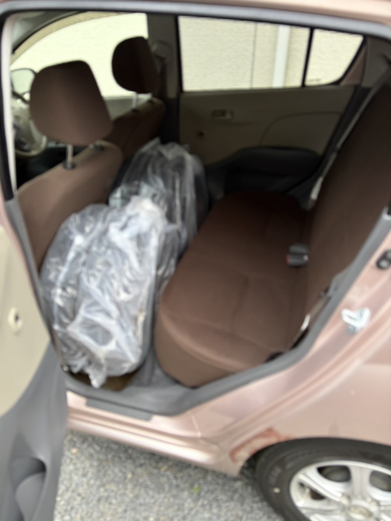 内装後方シート