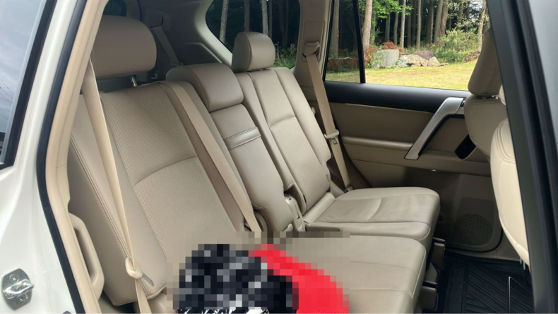 内装後方シート