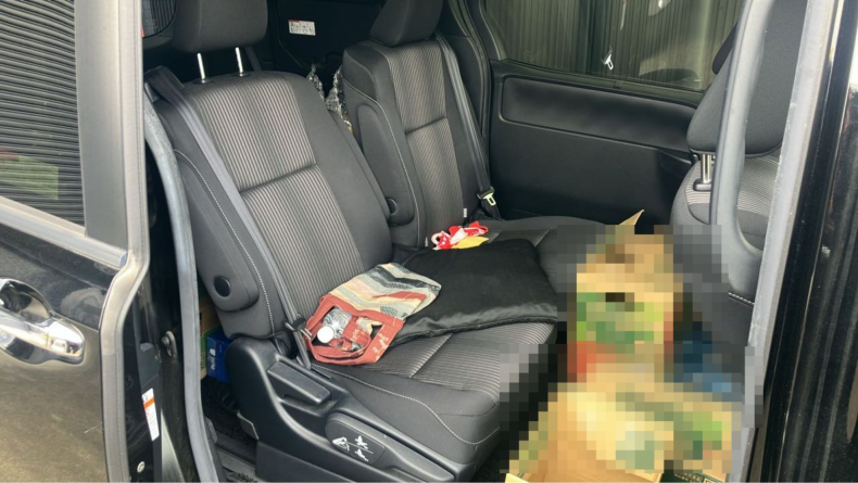 内装後方シート