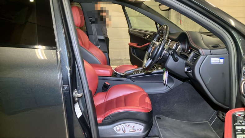 内装前方シート