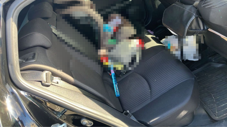 内装後方シート