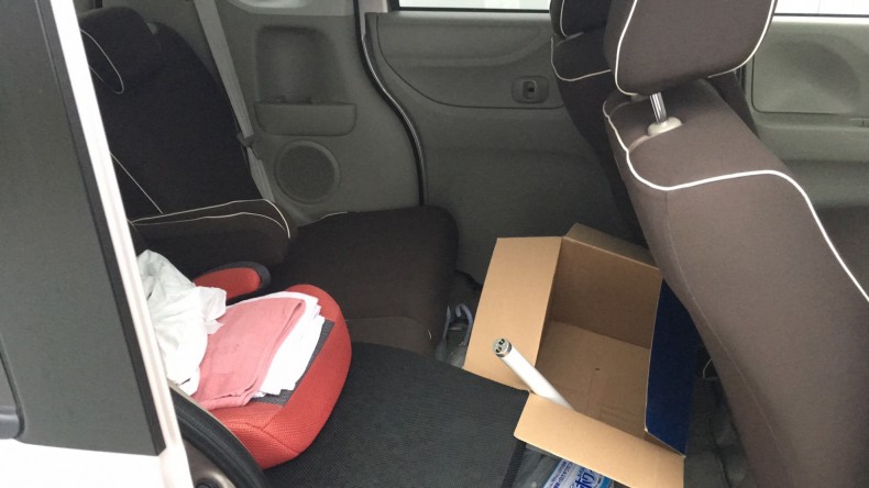 内装後方シート