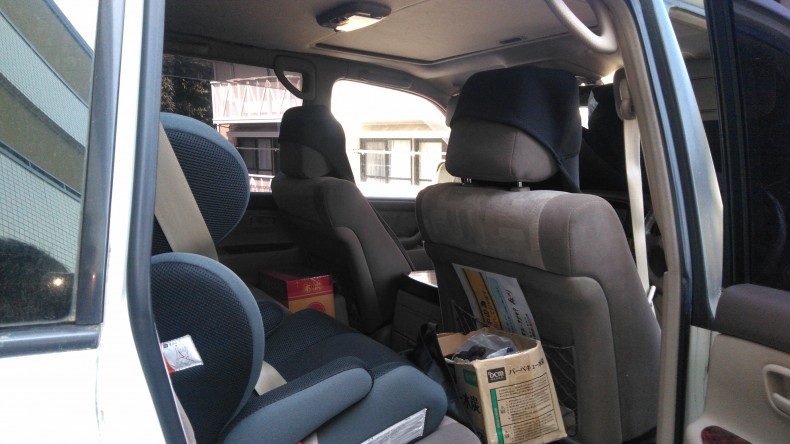 内装後方シート