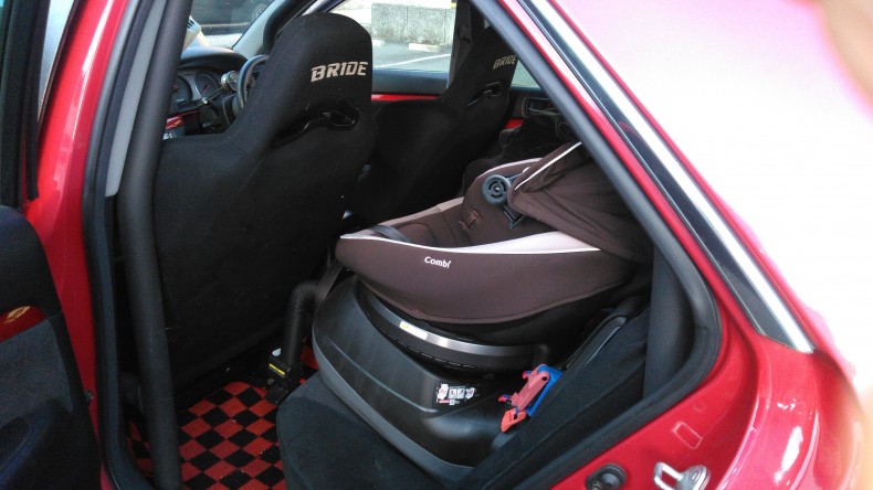 内装後方シート