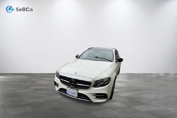 メルセデスＡＭＧ　Ｅクラスステーションワゴンの車種サムネイル画像