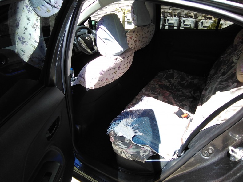 内装後方シート