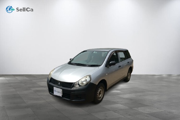 三菱　ランサーカーゴの車種サムネイル画像