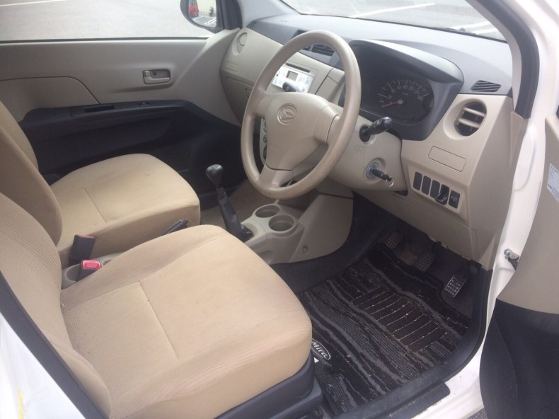 内装前方シート