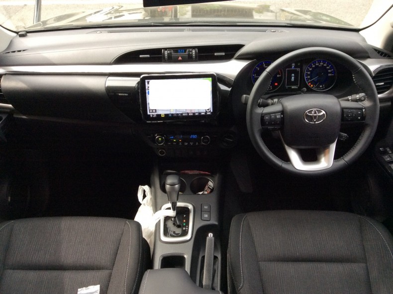 内装インパネ全体