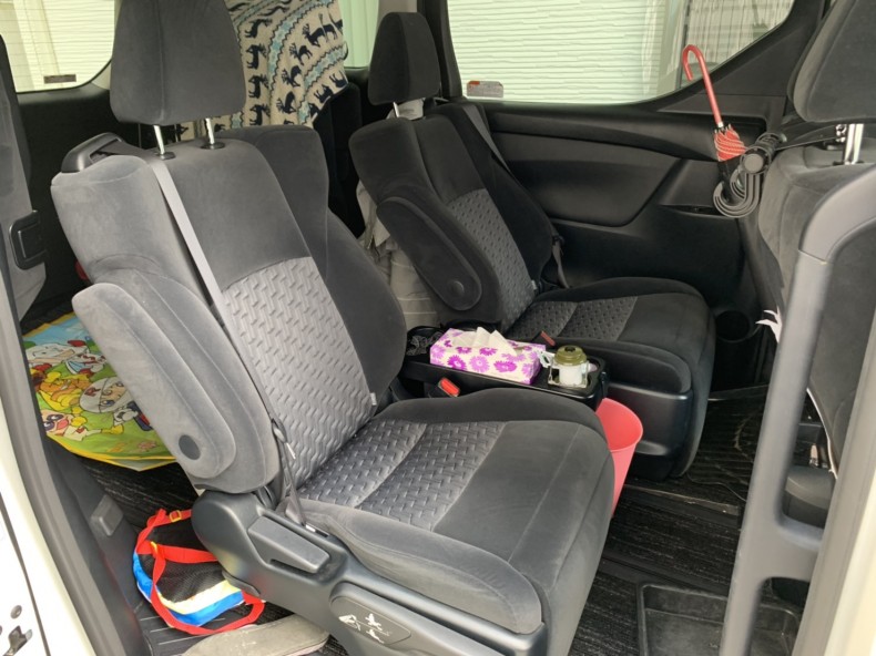 内装後方シート