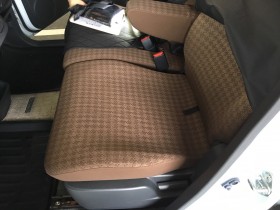 内装後方シート