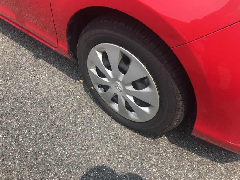 タイヤホイール前