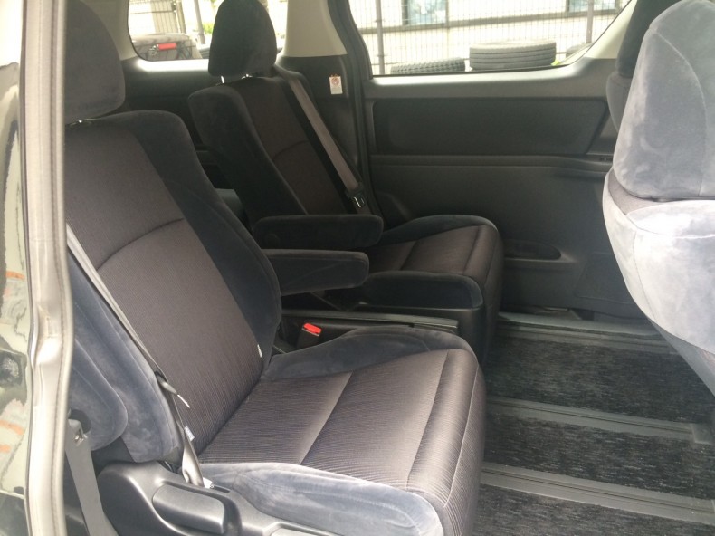 内装後方シート