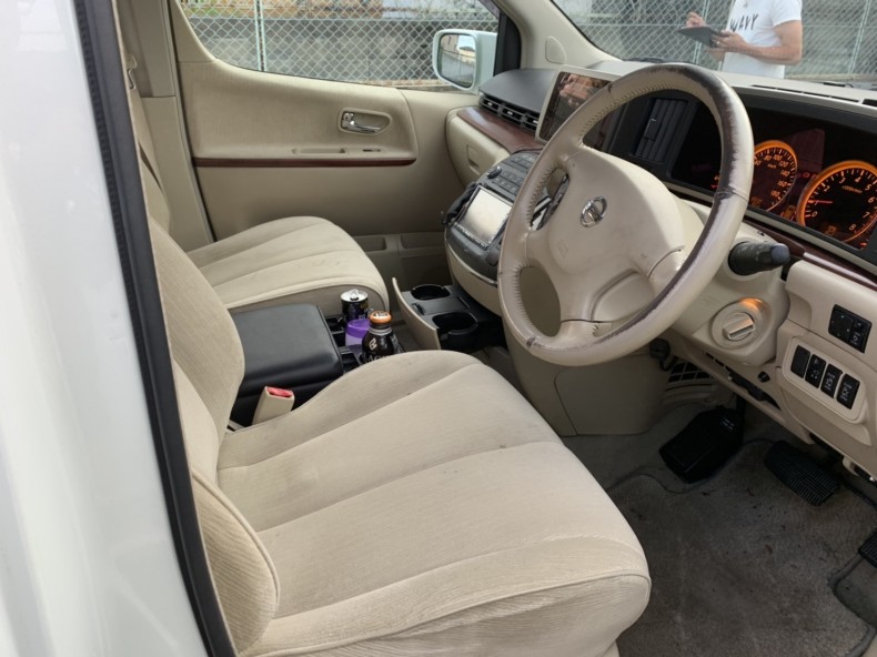 内装前方シート