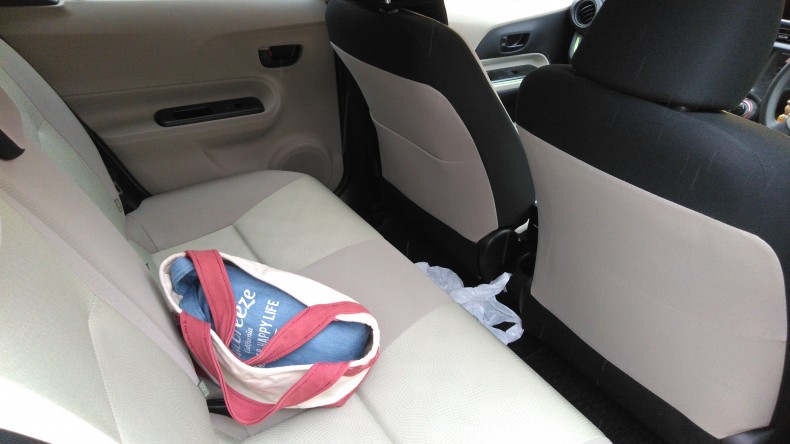 内装後方シート