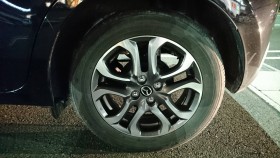 タイヤホイール前