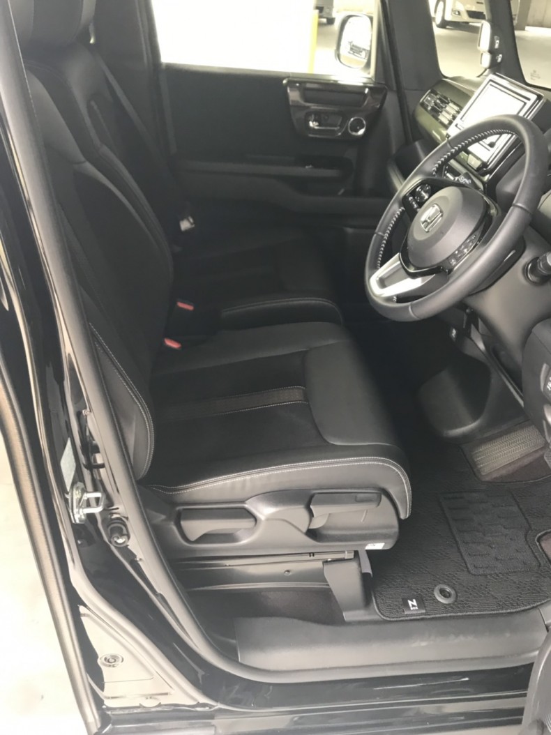 内装前方シート