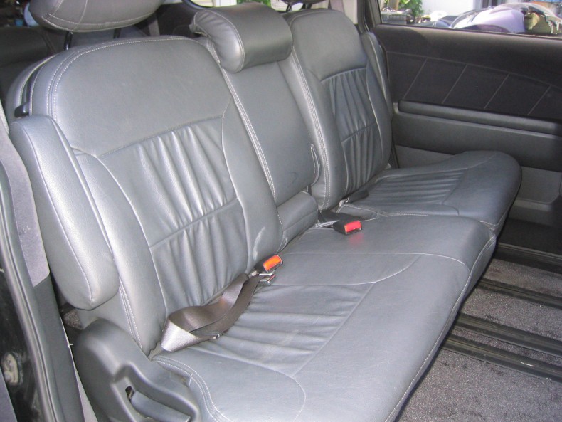 内装後方シート