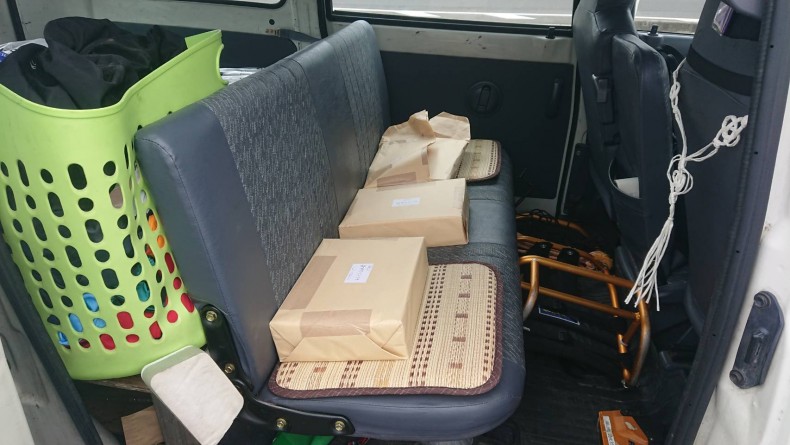 内装後方シート