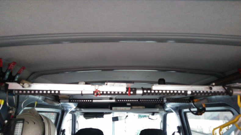 内装後方シート