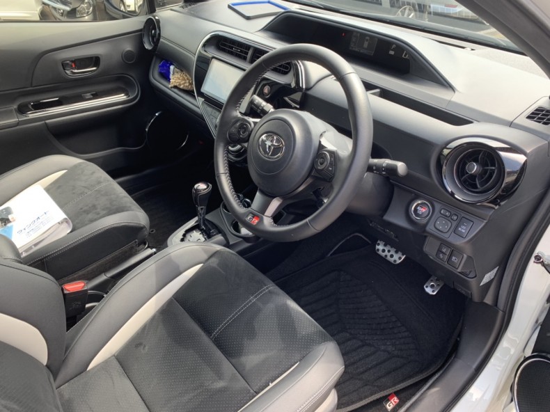 内装前方シート