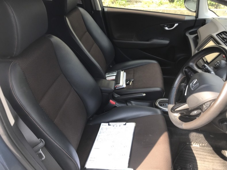 内装前方シート