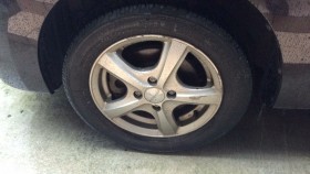 タイヤホイール前