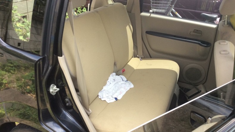 内装後方シート