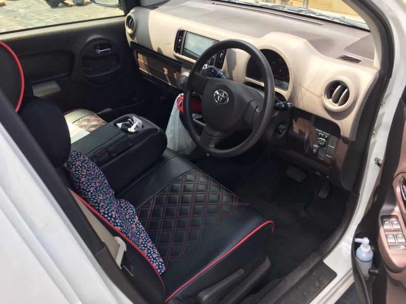 内装前方シート