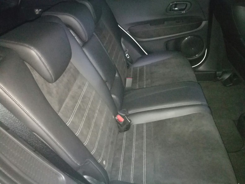 内装後方シート