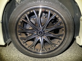 タイヤホイール前