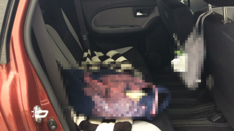 内装後方シート