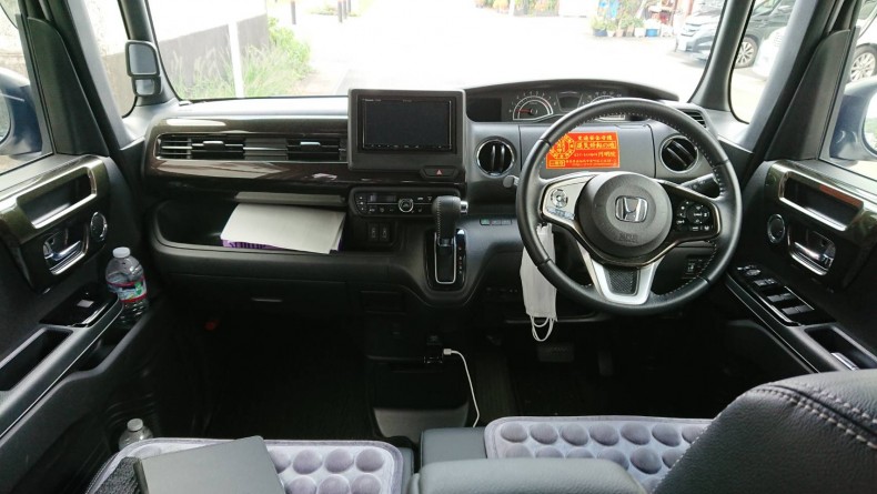 内装インパネ全体