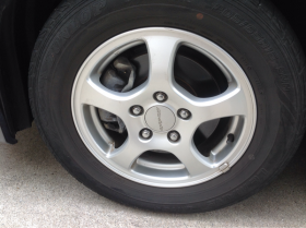 タイヤホイール前