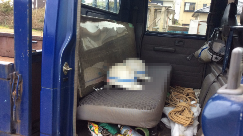 内装後方シート