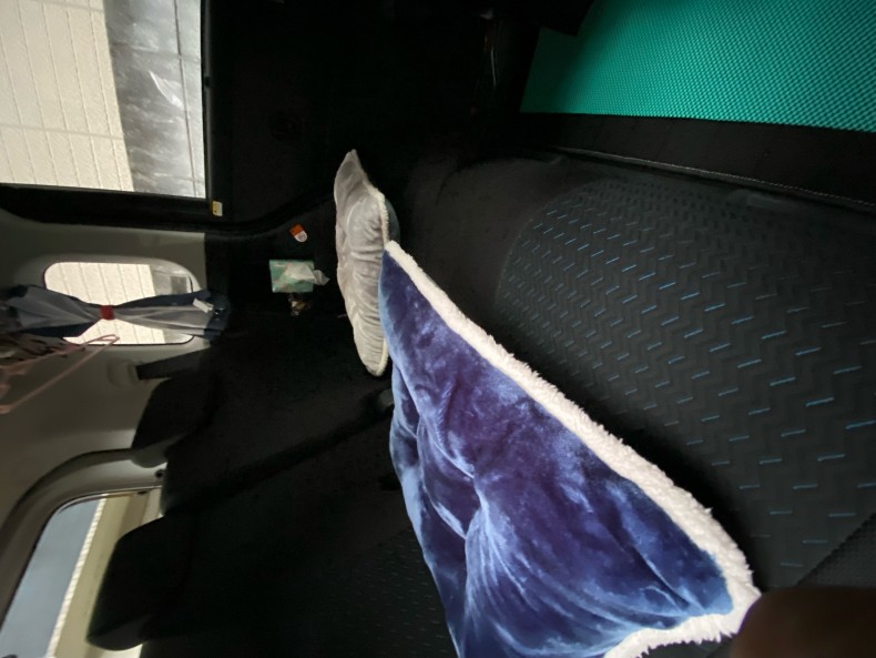 内装後方シート