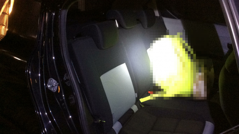 内装後方シート