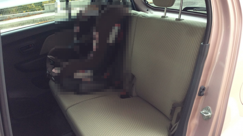 内装後方シート