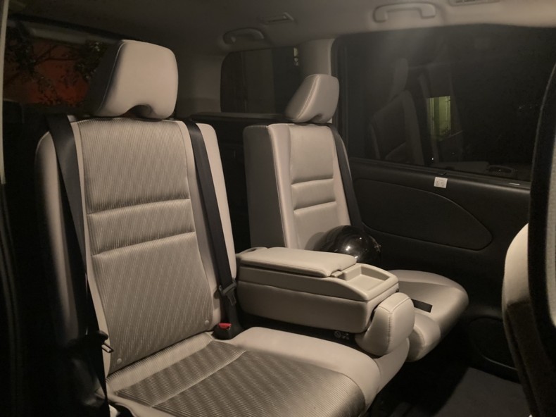 内装後方シート