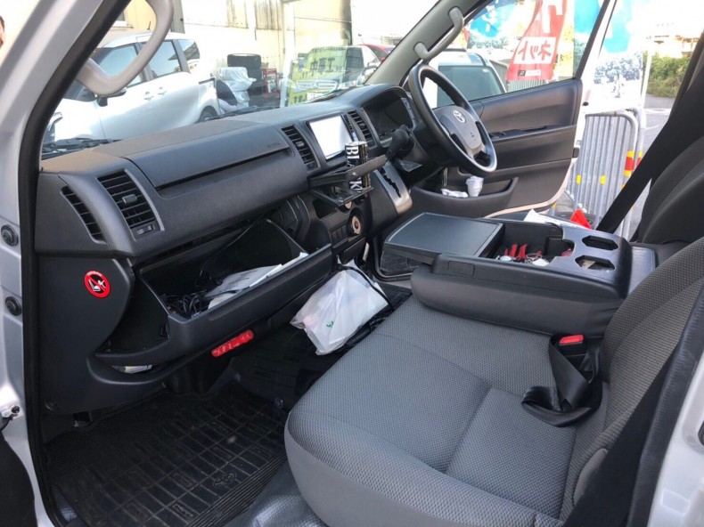 内装前方シート