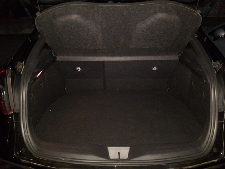 内装トランク